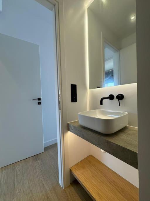 Bluemotion - Centralsuite 6Β Pireus Exteriér fotografie